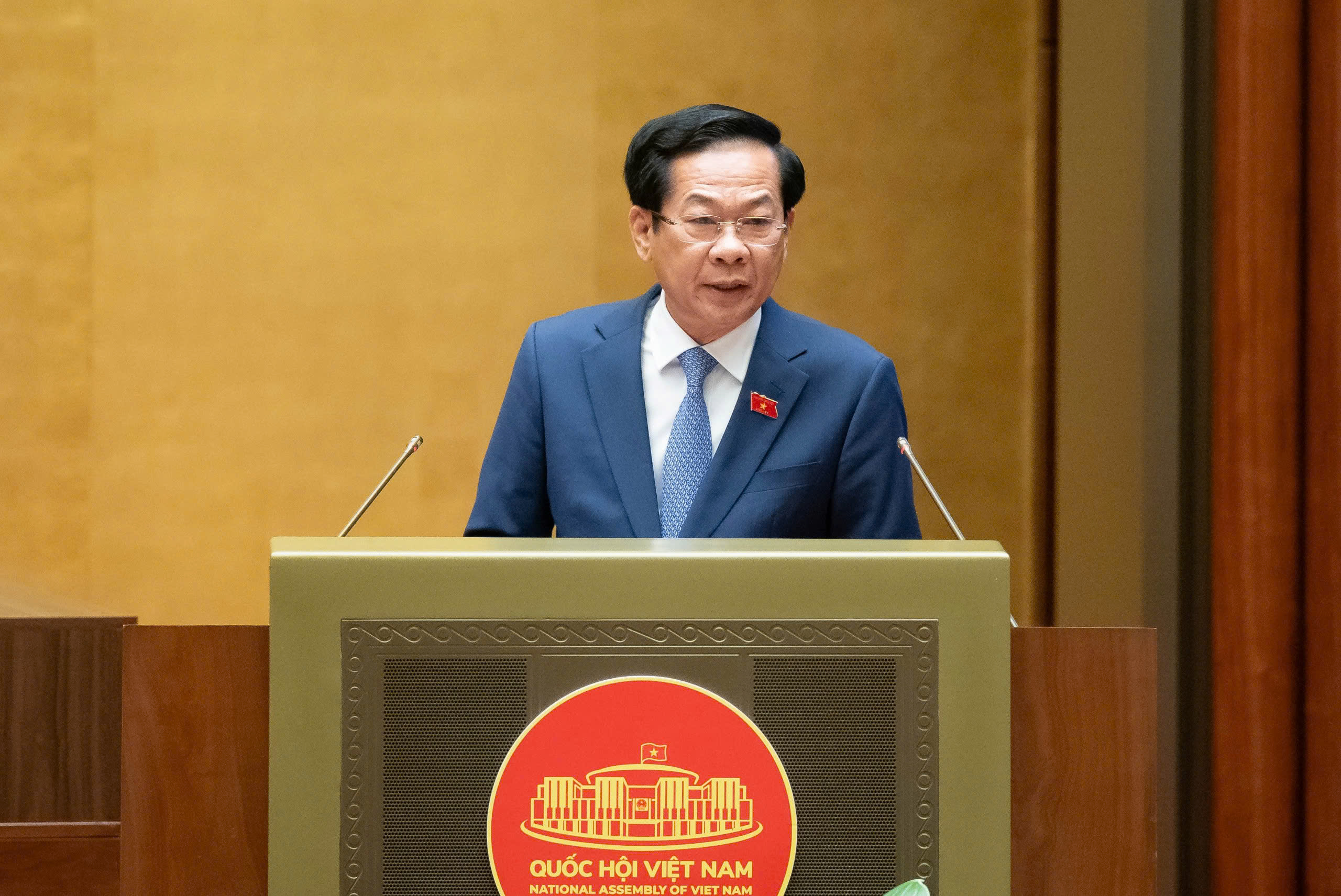 Bộ trưởng Bộ Nội vụ giải trình về vị trí việc làm, đánh giá, xếp loại viên chức