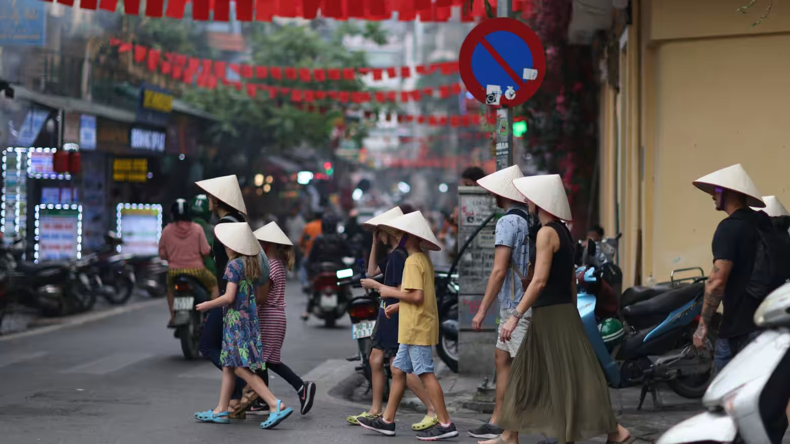 Việt Nam vượt Thái Lan trở thành điểm đến số 1 của khách Trung Quốc