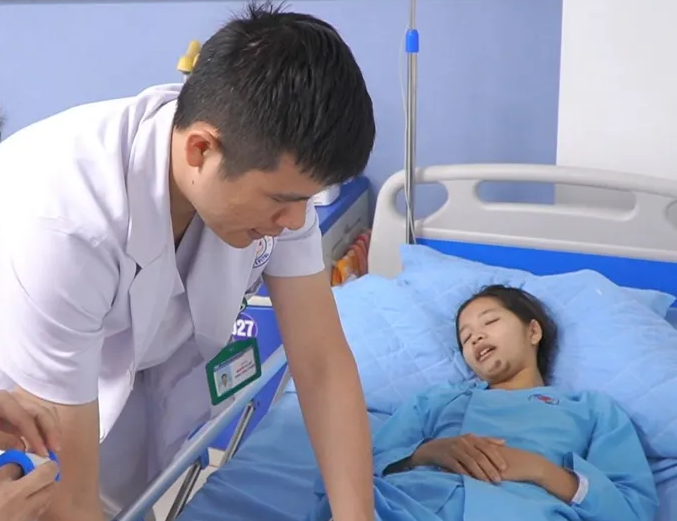 Ước mơ dang dở của nữ sinh mồ côi cha mẹ