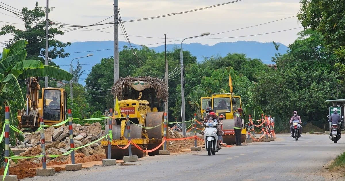 Tháo gỡ vướng mắc mặt bằng, đẩy tiến độ dự án Quốc lộ 14E