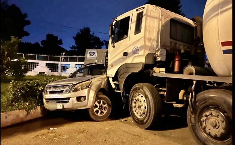 Tài xế đột quỵ, xe bồn chở gas mất kiểm soát tông nhiều phương tiện
