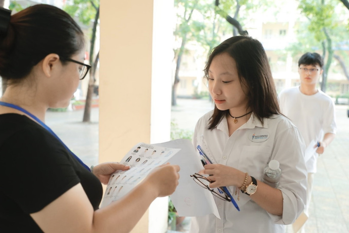 Bỏ quy đổi IELTS, trường đại học đầu tiên điều chỉnh phương thức xét tuyển