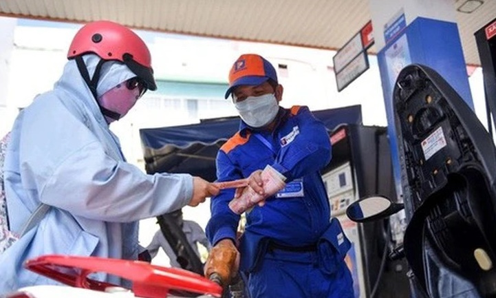 Từ 0h sáng nay, không thu nhiều loại thuế xăng dầu