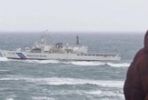 Tàu chở hàng bị lật ngoài khơi Nhật Bản khiến 18 người mất tích