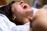 Mẹ chồng 'cấm' con dâu dùng giảm đau khi đẻ vì sợ ảnh hưởng tới cháu