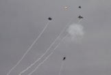 Ít nhất 100 quả tên lửa phóng từ Liban trút xuống Israel