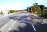 Chồng lao đầu vào ô tô tử vong sau khi vợ chết bất thường tại nhà
