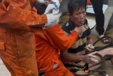 Tàu hàng cứu được 1 trong 3 người mất liên lạc ở Lý Sơn 2 ngày qua