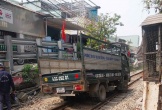 Xử lý xe tải nằm chắn ngang đường ray tàu hỏa