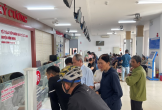 Dòng người xếp hàng làm thủ tục đất đai tại Hòa Vang, Đà Nẵng