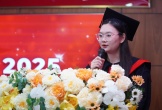 Nữ thủ khoa xinh đẹp tốt nghiệp điểm tuyệt đối