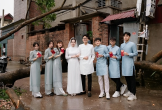 Thực hư cặp đôi chụp ảnh cưới giữa cảnh hoang tàn 'trong bão Wipha'
