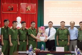 Chủ tịch Mặt trận TP Đà Nẵng thăm lực lượng khoa học hình sự, ngoại tuyến