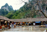 Phố cổ Đồng Văn - viên ngọc nằm giữa vùng di sản cao nguyên đá